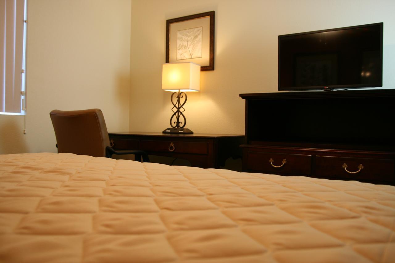 Affordable Suites Мурсвілл Екстер'єр фото