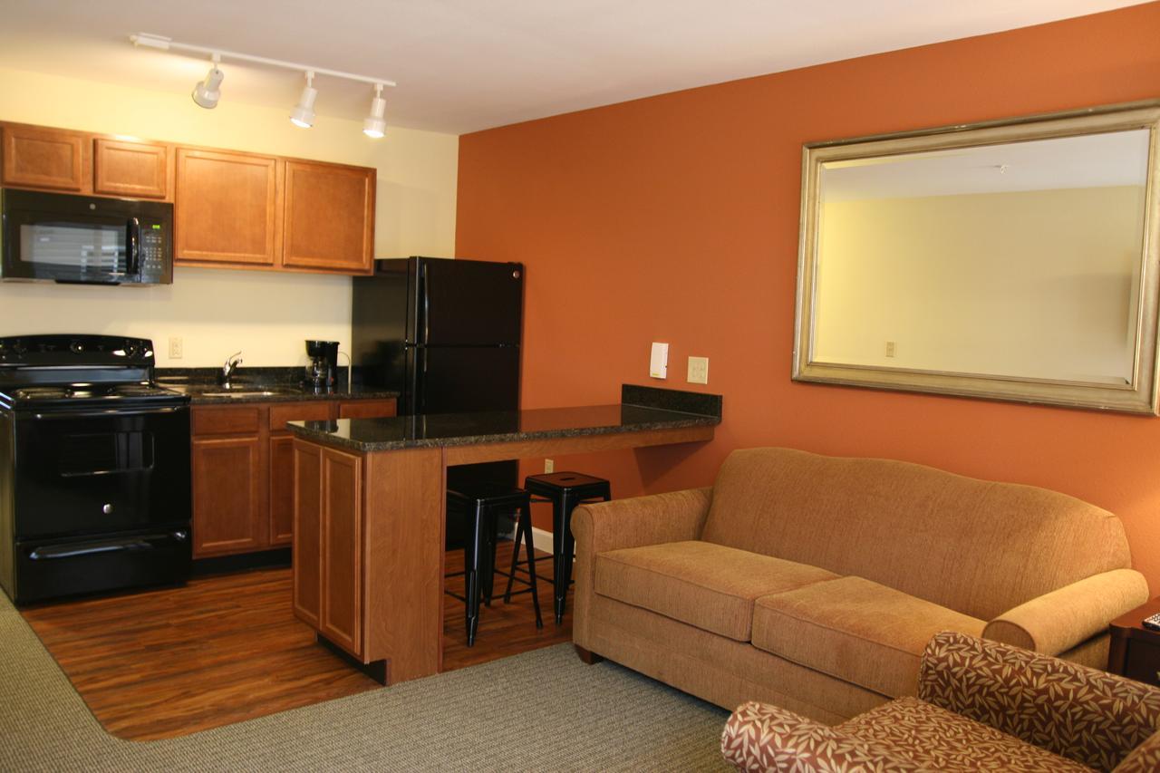 Affordable Suites Мурсвілл Екстер'єр фото